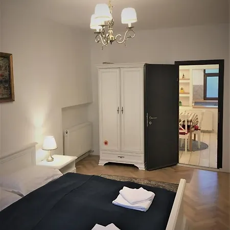 White Wolf Apartment Brasov Exterior photo