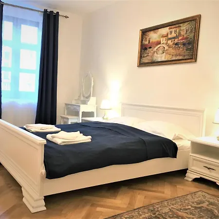 White Wolf Apartment Brasov Exterior photo
